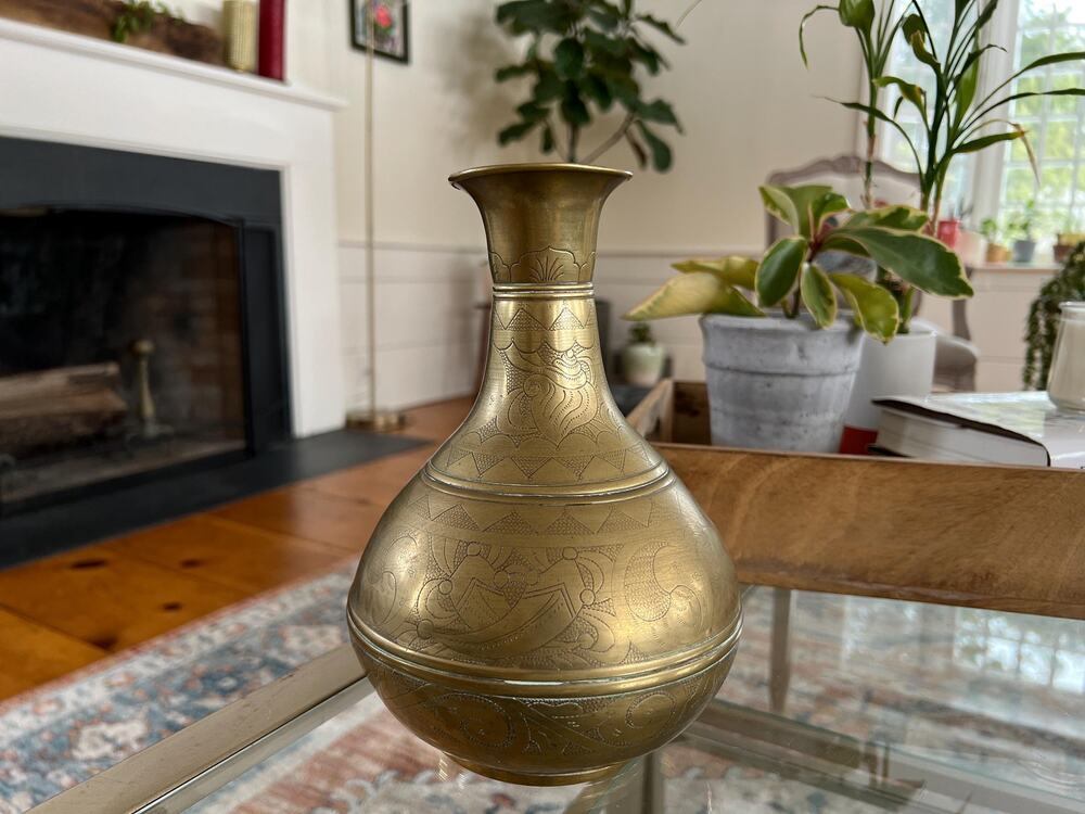 Large Solid Brass Vintage Etched, Vase, Home Decor, Sea Shell, Yin-Yang, Indian